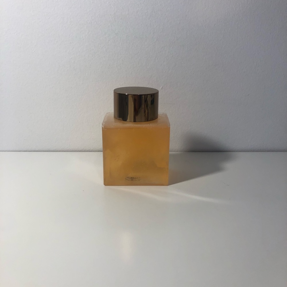 Jason Wu Foaming Shower Oil 6.7 OZ - Picture 4 of 10